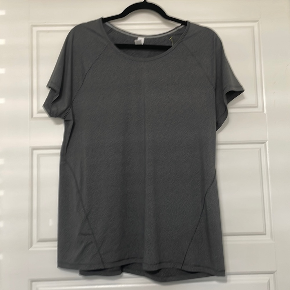 All in Motion T-shirt Womens XL
